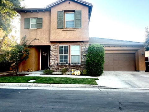 Photo of 1421 N Cortona Court, Visalia, CA 93291 (MLS # 244452)