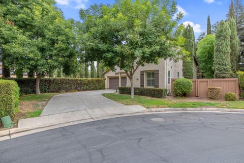 Photo of 1558 N Pisa Street, Visalia, CA 93291 (MLS # 243838)