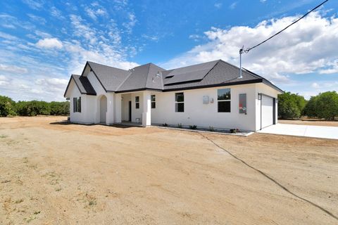 Photo of 41640 Road 120, Orosi, CA 93647 (MLS # 241045)