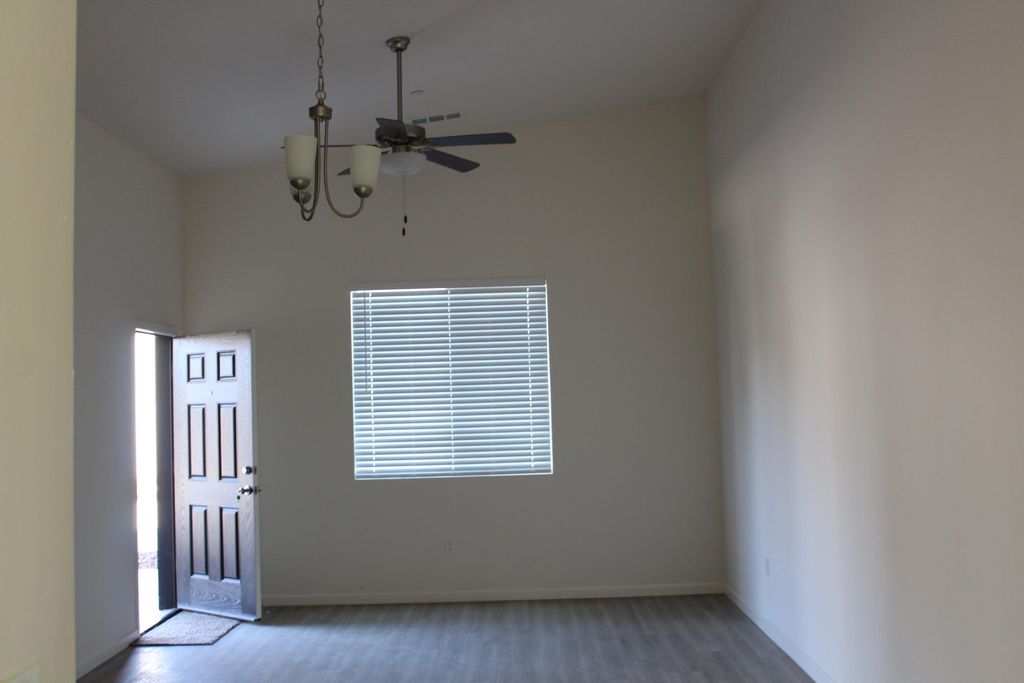 Photo of 4124 E Kaweah Avenue, Visalia, CA 93292 (MLS # 242532)