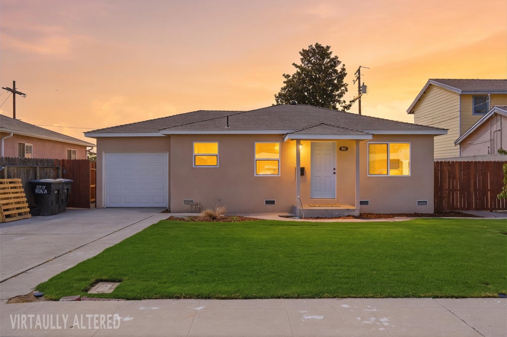 Photo of 811 N Rinaldi Street, Visalia, CA 93291 (MLS # 244436)