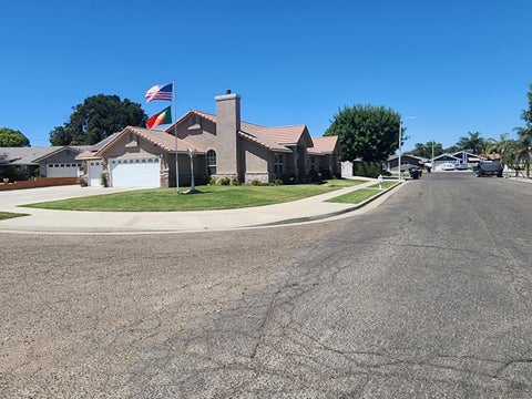 Photo of 1717 E Ash Avenue, Tulare, CA 93274 (MLS # 243076)