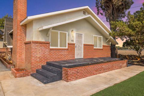 Photo of 1149 N E Street, Tulare, CA 93274 (MLS # 237204)