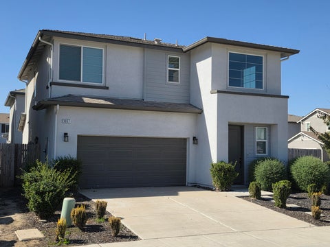 Photo of 3037 N Sowell Street, Visalia, CA 93291 (MLS # 244739)