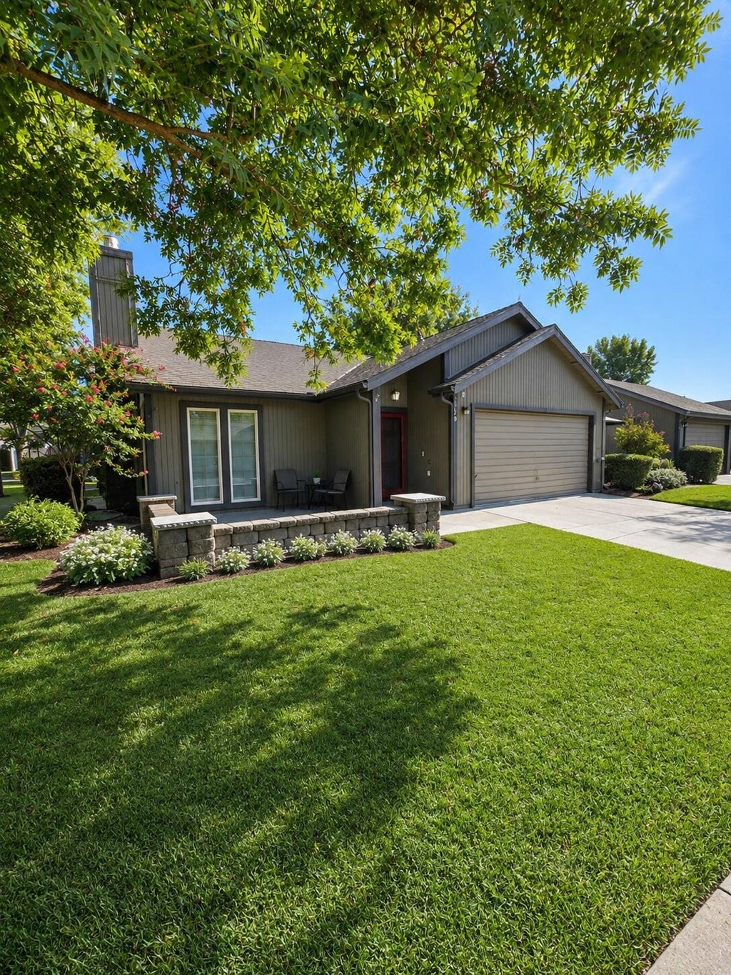 Photo of 2520 E Tulare Avenue, Visalia, CA 93292 (MLS # 243665)