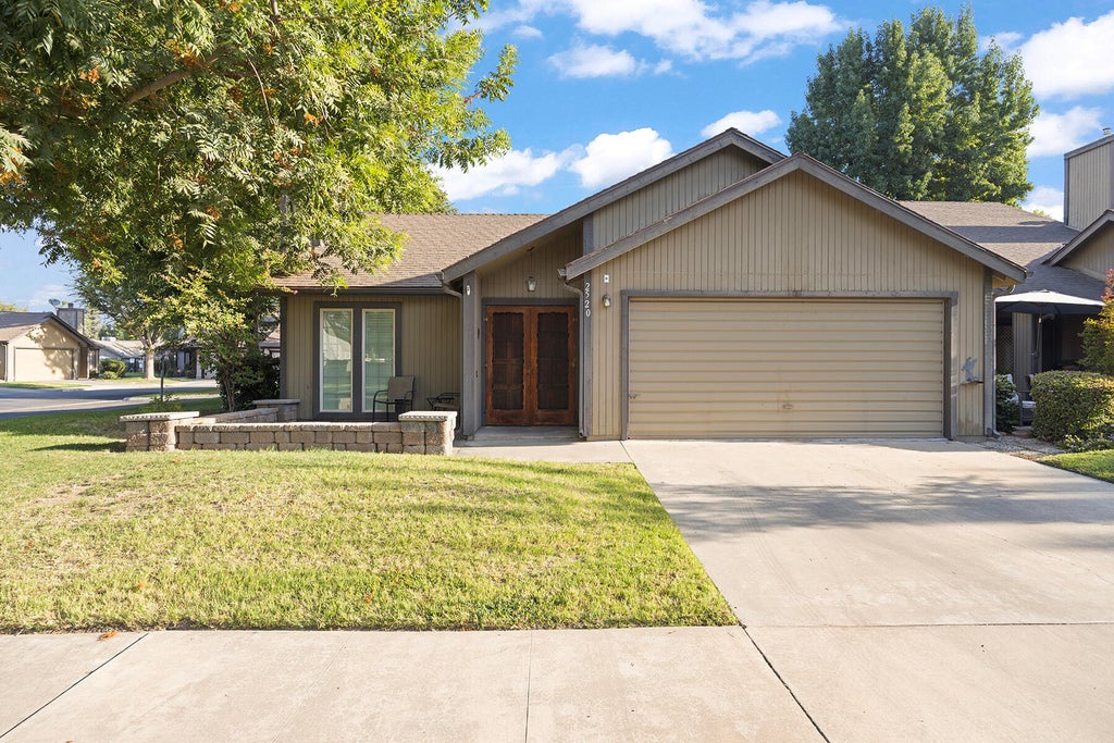 Photo of 2520 E Tulare Avenue, Visalia, CA 93292 (MLS # 243665)