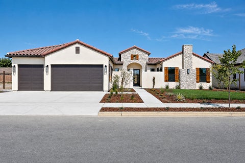Photo of 2624 N Leila Street, Visalia, CA 93291 (MLS # 241133)