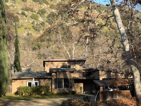 Photo of 43788 Northfork Drive, Three Rivers, CA 93271 (MLS # 239816)