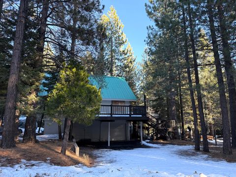 Photo of 57148 Kramer Drive, Springville, CA 93265 (MLS # 239320)