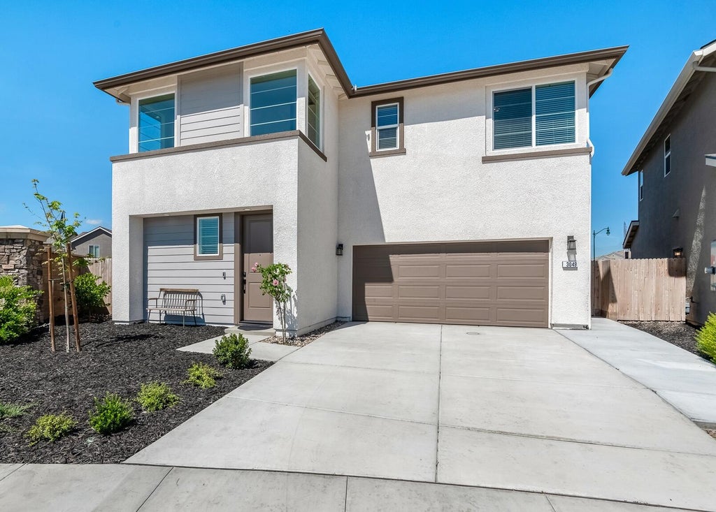 Photo of 3049 N Dudley Street, Visalia, CA 93291 (MLS # 241092)