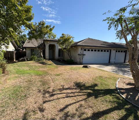 Photo of 2829 W Harold Avenue, Visalia, CA 93291 (MLS # 243094)