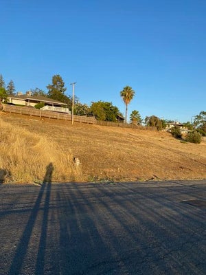 103 N LINDSAY ST, VISALIA, CA 93291 - Image 4ea01ea913c2084f47203de8b9ceda69/3405706366