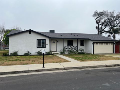 Photo of 1901 Patterson Avenue, Corcoran, CA 93212 (MLS # 239412)