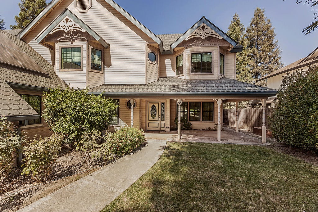 Photo of 5536 W Prospect Drive, Visalia, CA 93291 (MLS # 244453)