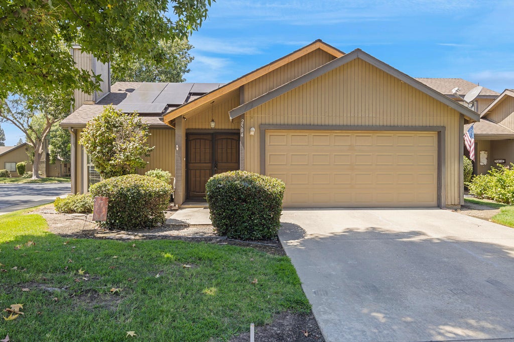 Photo of 2504 E Tulare Avenue, Visalia, CA 93292 (MLS # 243501)