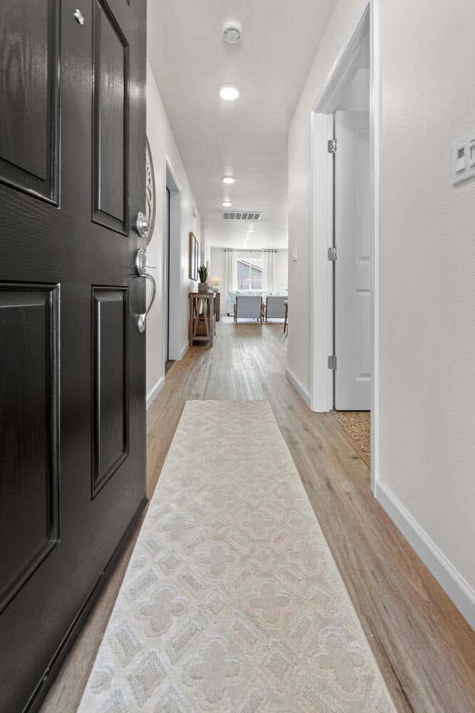 Photo of 30643 Marigold Road, Visalia, CA 93291 (MLS # 241537)