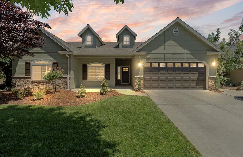 Photo of 3340 W Sady Avenue, Visalia, CA 93291 (MLS # 242603)