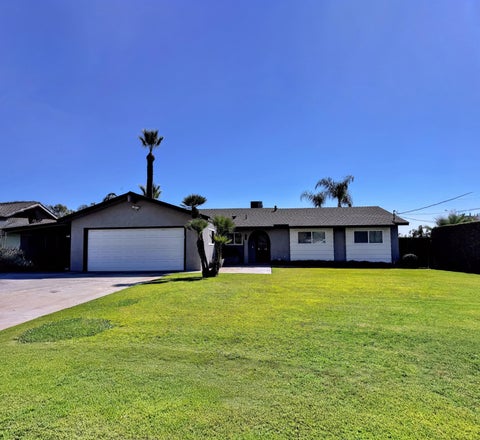 Photo of 1541 E Olive Avenue, Porterville, CA 93257 (MLS # 244454)