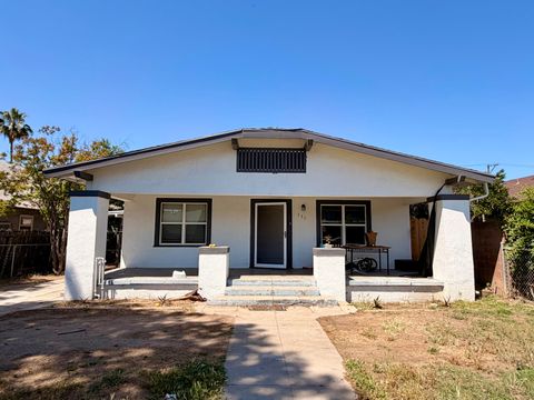 Photo of 365 N Echo Avenue, Fresno, CA 93701 (MLS # 241425)