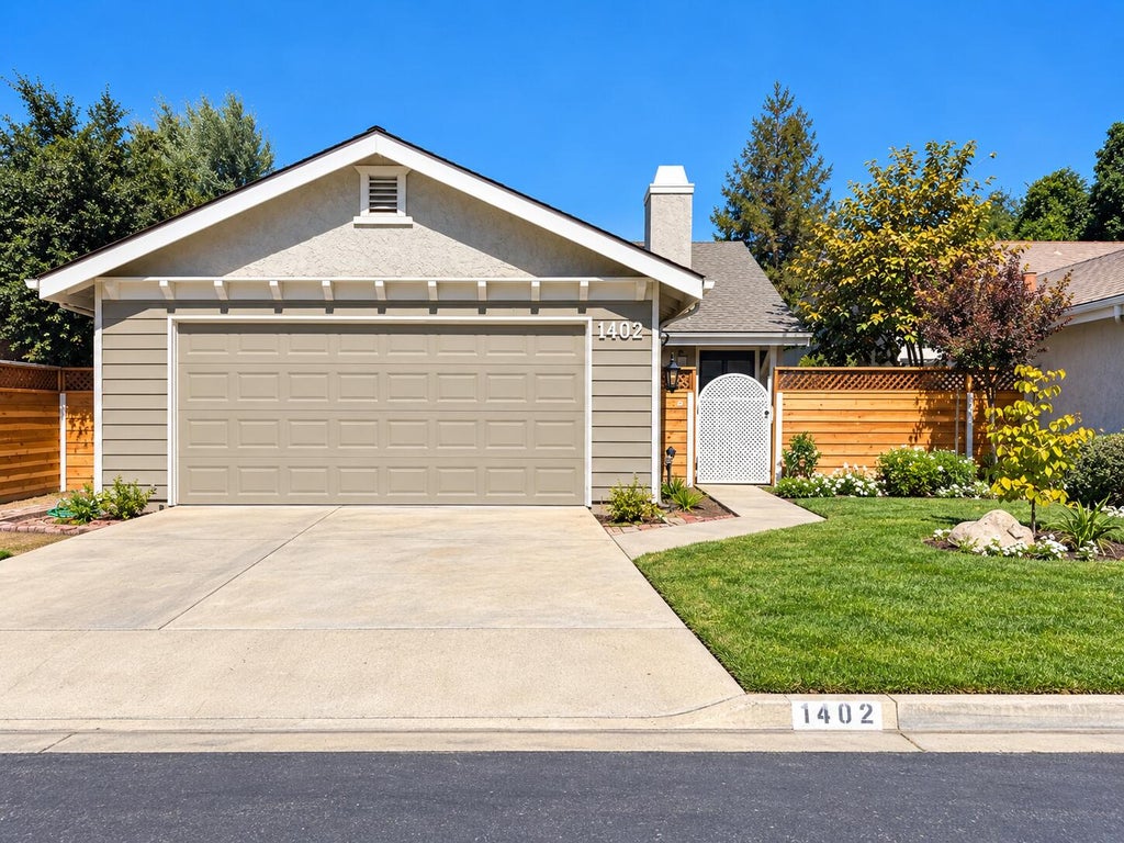 Photo of 1402 E Vassar Drive, Visalia, CA 93292 (MLS # 244094)