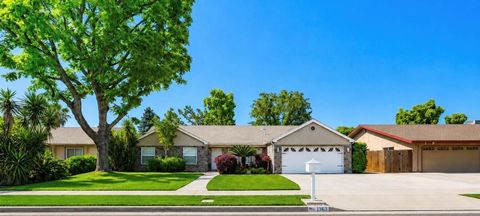 Photo of 1363 E Carmelo Avenue, Tulare, CA 93274 (MLS # 241569)