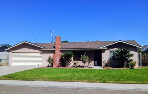 Photo of 1198 S Salome Street, Tulare, CA 93274 (MLS # 243947)
