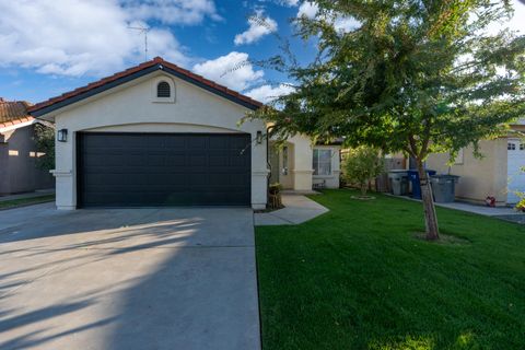 Photo of 4239 W Cambridge Avenue, Fresno, CA 93722 (MLS # 238051)