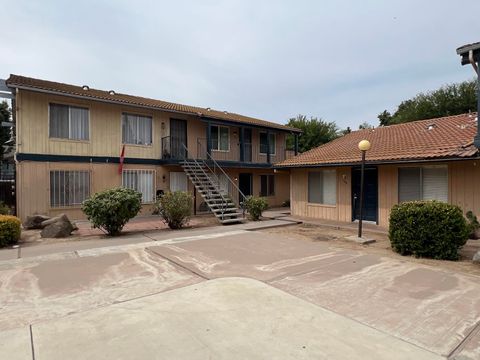 Photo of 657 W Parlier Avenue 125 #125, Reedley, CA 93654 (MLS # 240132)