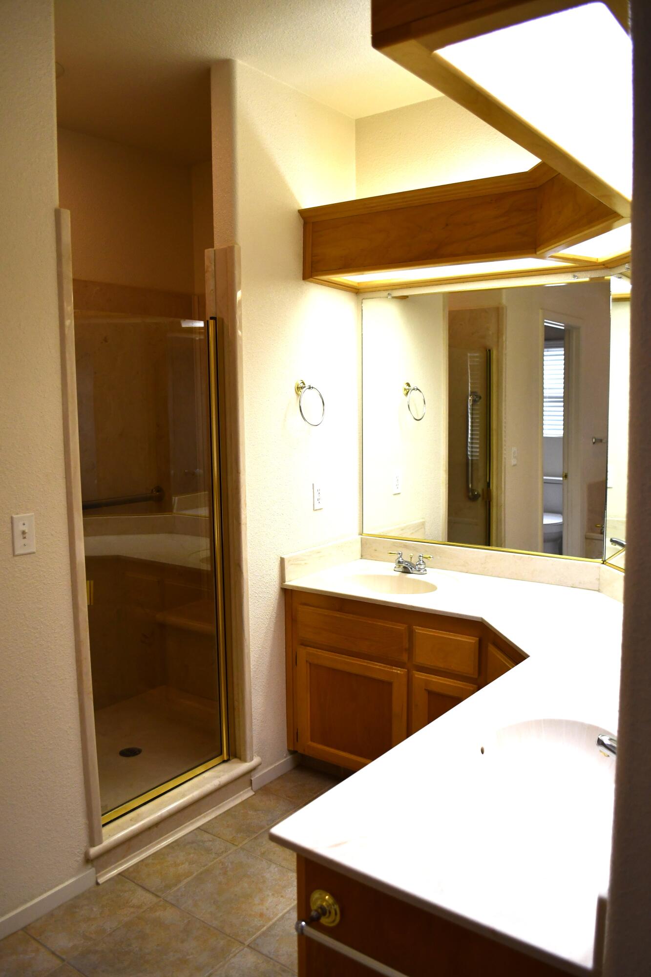 Visalia, California 93291, United States, 3 Bedrooms Bedrooms, ,2 BathroomsBathrooms,Residential,Pending,36399