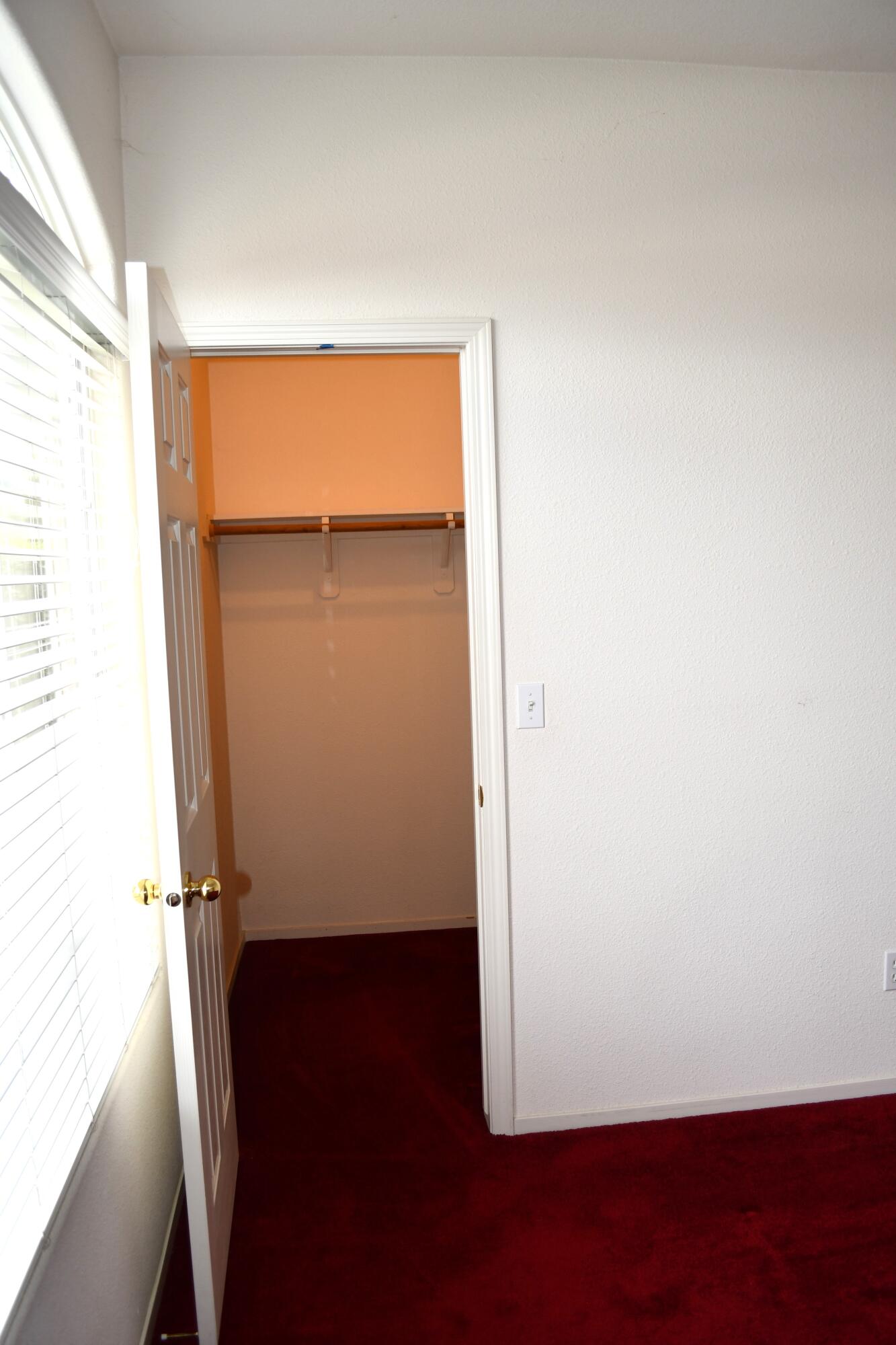 Visalia, California 93291, United States, 3 Bedrooms Bedrooms, ,2 BathroomsBathrooms,Residential,Pending,36399