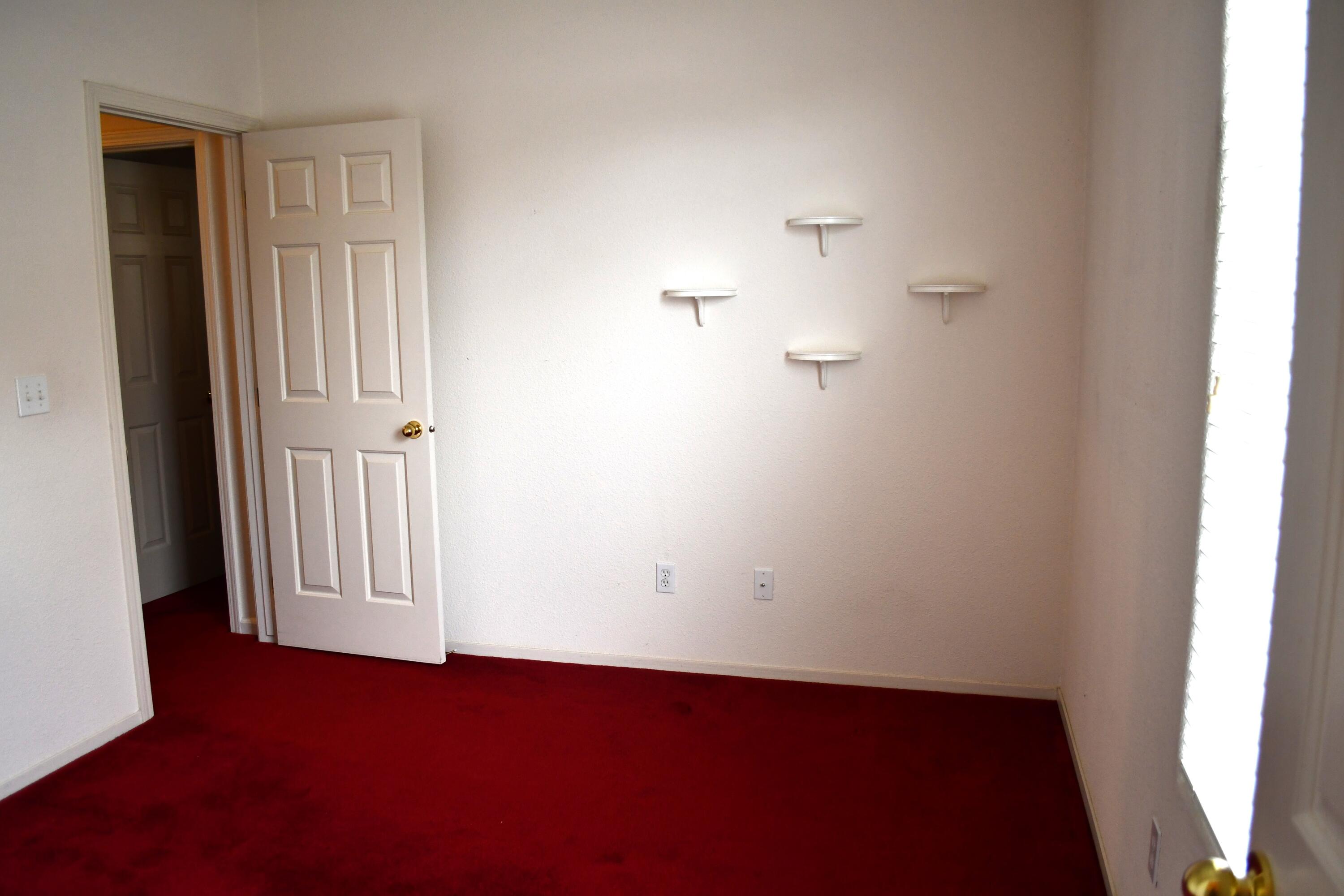 Visalia, California 93291, United States, 3 Bedrooms Bedrooms, ,2 BathroomsBathrooms,Residential,Pending,36399