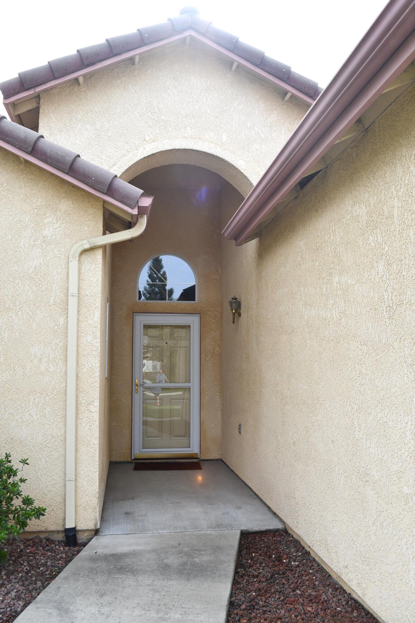 Visalia, California 93291, United States, 3 Bedrooms Bedrooms, ,2 BathroomsBathrooms,Residential,Pending,36399