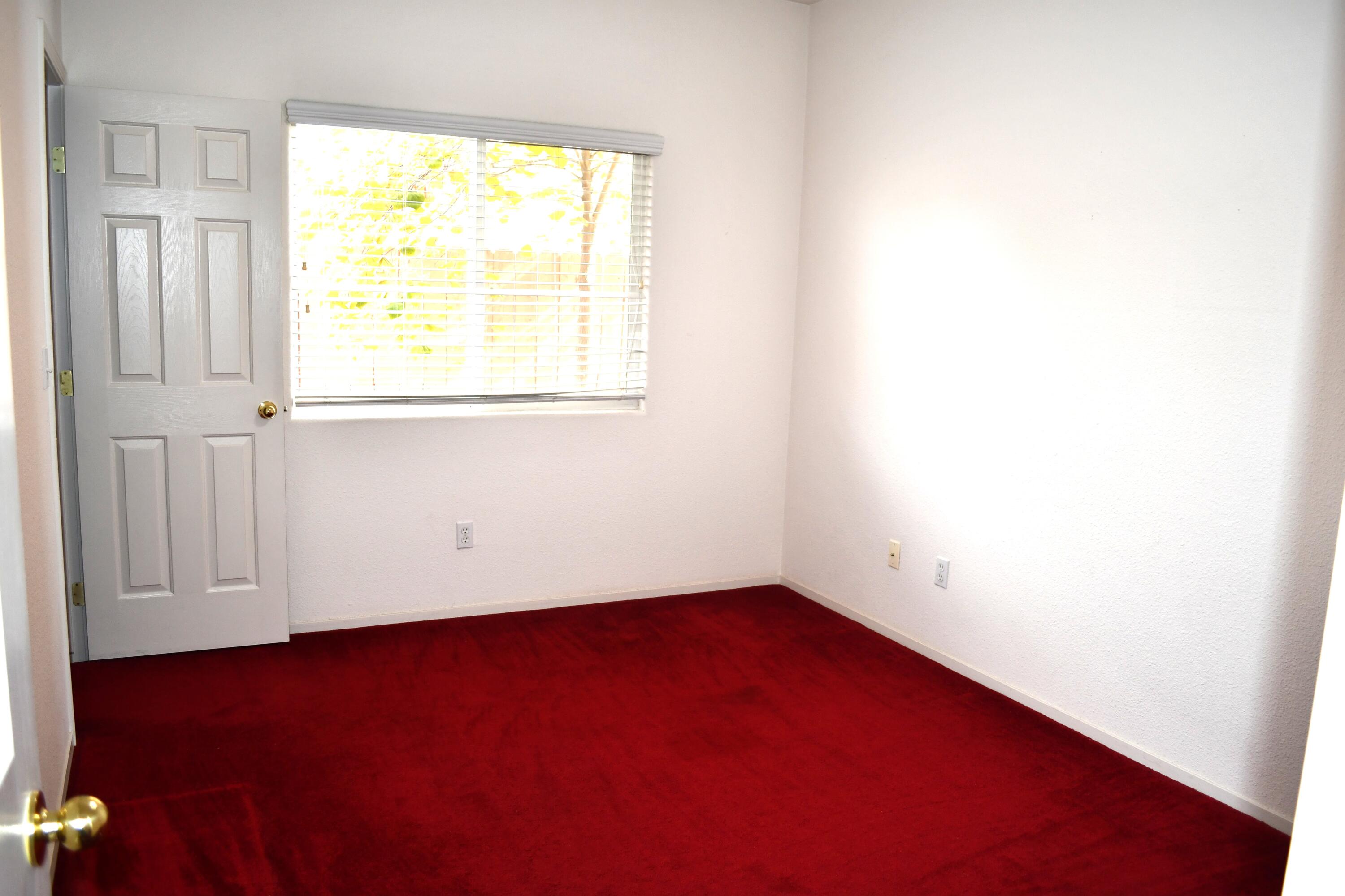 Visalia, California 93291, United States, 3 Bedrooms Bedrooms, ,2 BathroomsBathrooms,Residential,Pending,36399