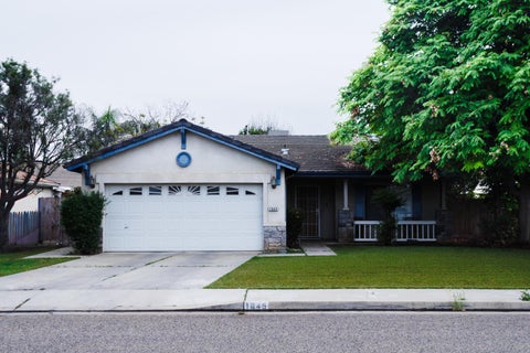 Photo of 1845 La Vida Avenue, Porterville, CA 93257 (MLS # 243308)