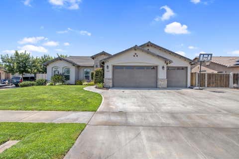 Photo of 1499 Durango Street, Tulare, CA 93274 (MLS # 243012)