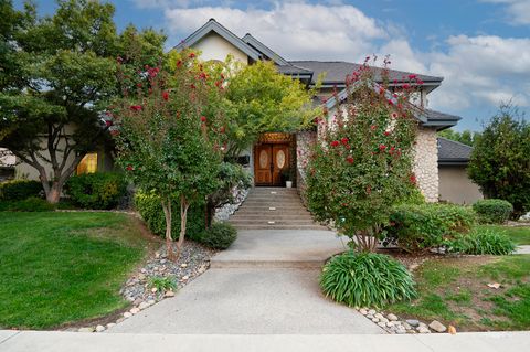 Photo of 3735 W Woodside Avenue, Visalia, CA 93291 (MLS # 237589)