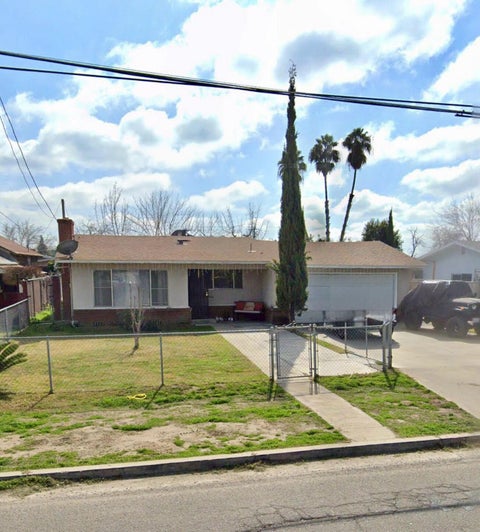 Photo of 721 Union Avenue, Porterville, CA 93257 (MLS # 244781)