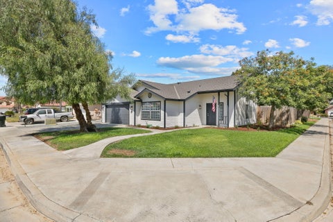 Photo of 2401 Ashwood Court, Hanford, CA 93230 (MLS # 243439)