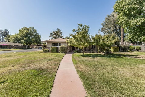 Photo of 145 N Park Drive, Madera, CA 93637 (MLS # 242503)