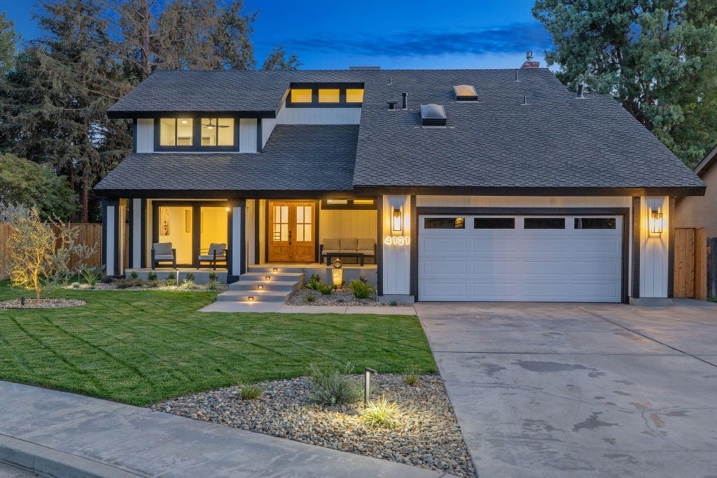 Photo of 4121 W Grove Court, Visalia, CA 93291 (MLS # 244477)