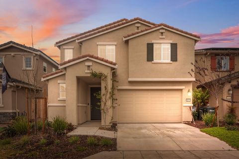 Photo of 6672 E Washington Avenue, Fresno, CA 93727 (MLS # 239351)