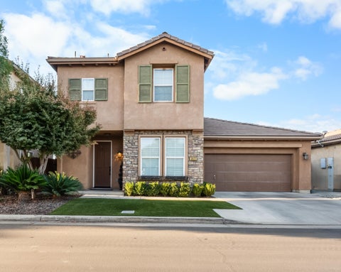 Photo of 3922 W Flagstaff Avenue, Visalia, CA 93291 (MLS # 244020)