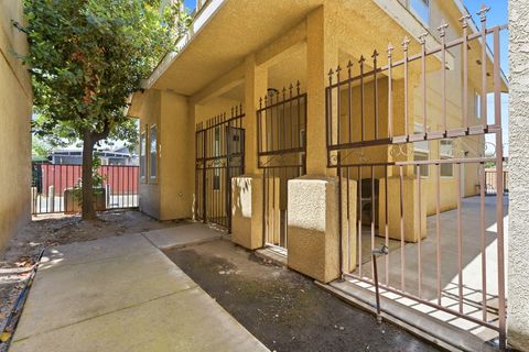 Photo of 142 S Filbert Road, Exeter, CA 93221 (MLS # 241293)