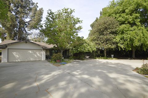 Photo of 41493 Road 96, Dinuba, CA 93618 (MLS # 240812)