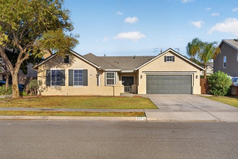 Photo of 650 Contenta Court, Lemoore, CA 93245 (MLS # 244447)