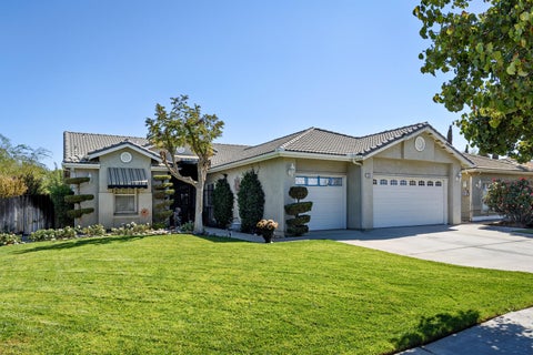 Photo of 514 Mallard Avenue, Lemoore, CA 93245 (MLS # 244525)