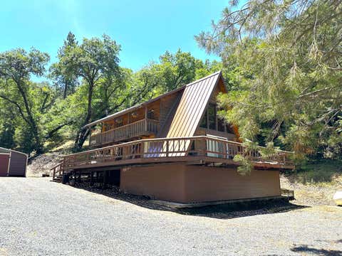 Photo of 45453 Manter Meadow Drive, California Hot Springs, CA 93207 (MLS # 242350)