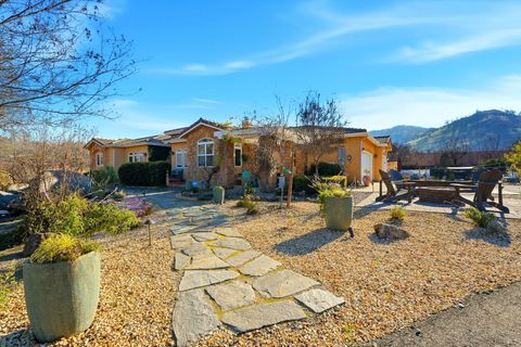 Photo of 16280 Wardlaw Drive, Springville, CA 93265 (MLS # 239232)