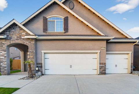 Photo of 2060 W Hopkins Way, Hanford, CA 93230 (MLS # 239503)