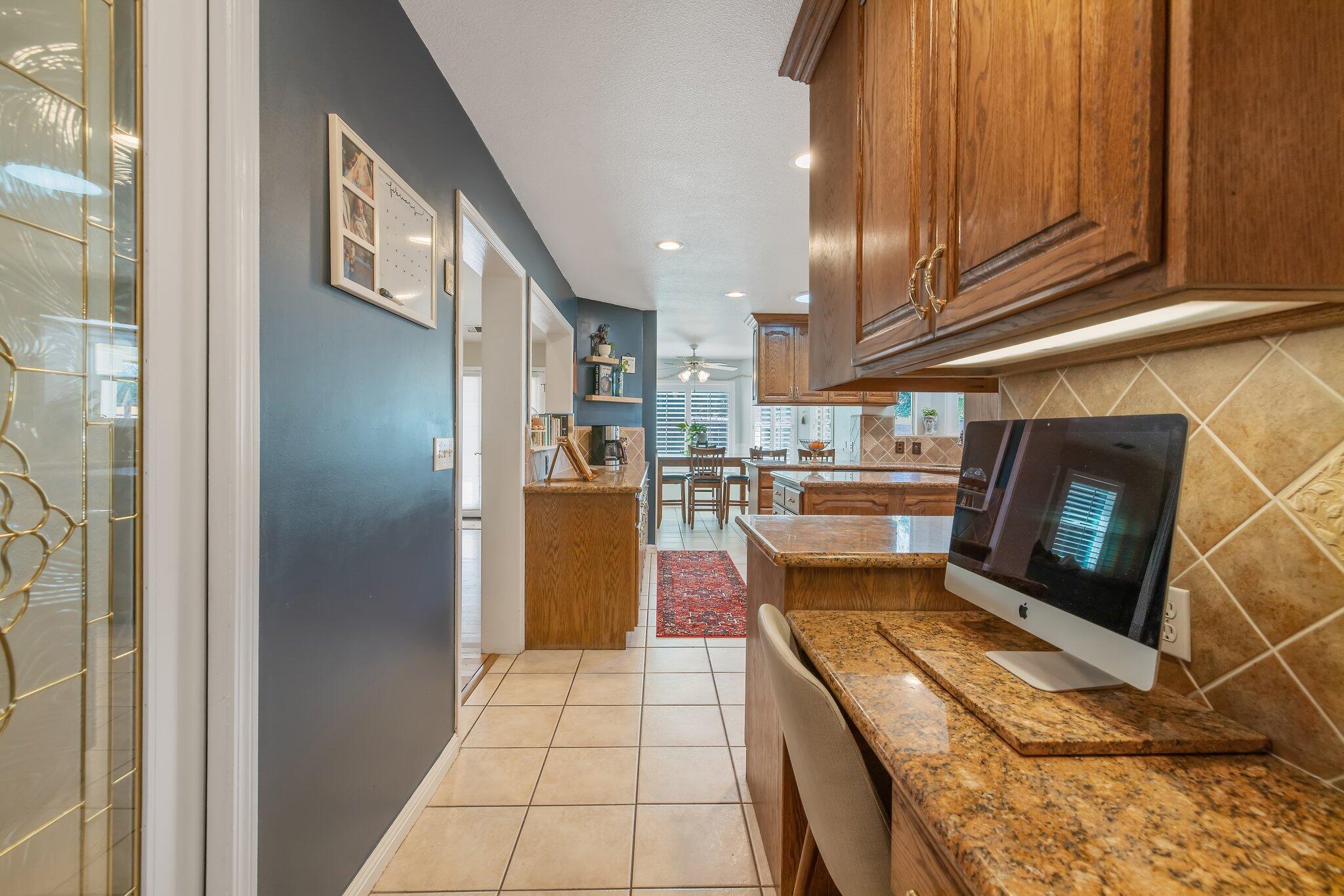 Visalia, California 93277, United States, 3 Bedrooms Bedrooms, ,3 BathroomsBathrooms,Residential,Pending,7521